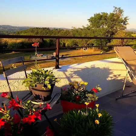 ベッド・アンド・ブレックファスト La Meridienne Des Collines 3*